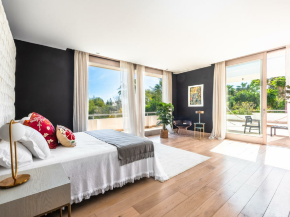 Sotogrande – Modern 6B Villa – Reformed 2022