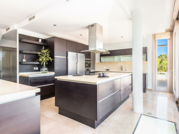 Sotogrande – Modern 6B Villa – Reformed 2022