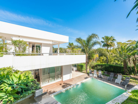Sotogrande – Modern 6B Villa – Reformed 2022