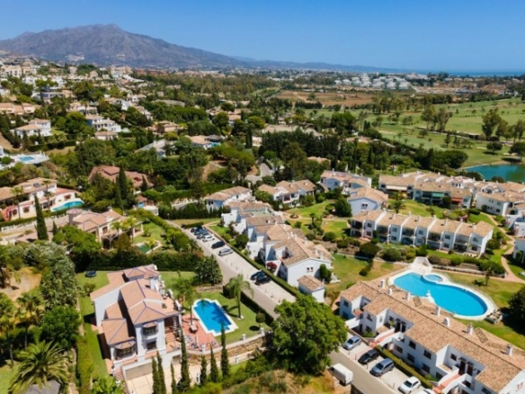 Paraiso Alto (Benahavis) 4bed Villa for sale