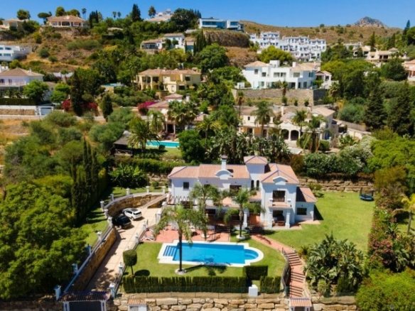 Paraiso Alto (Benahavis) 4bed Villa for sale