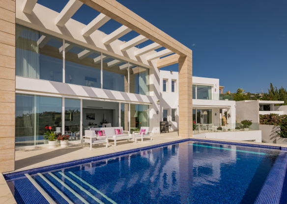 Benahavis –  4B Modern Villa  – Panoramic Views