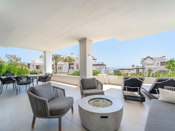 Nueva Andalucia – 3B Apt. – Sea Views  – Gated -Gym