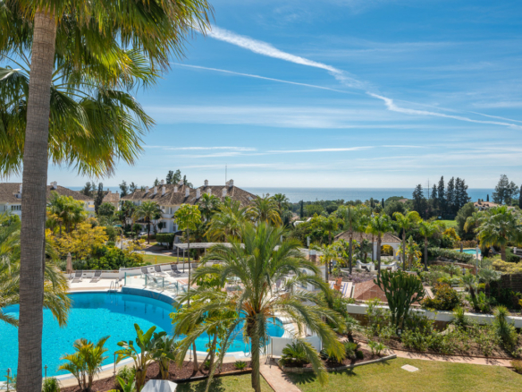 Golden Mile – 4B Penthouse – Sea views -Gated