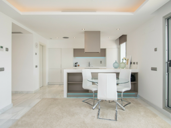 San Pedro -3B Apartment – Central -South facing