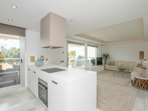 San Pedro -3B Apartment – Central -South facing