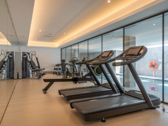 Nueva Andalucia – 3B Apt. – Sea Views  – Gated -Gym