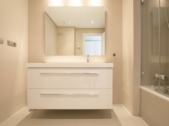 San Pedro -3B Apartment – Central -South facing