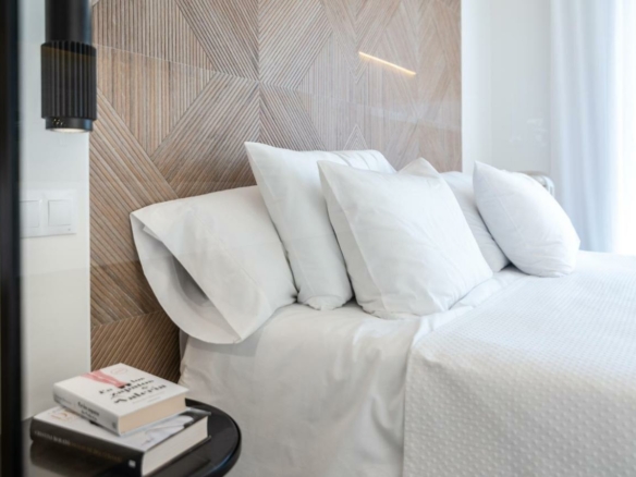 Reserved – Nueva Andalucia –  Nice 3B Townhouse – Central