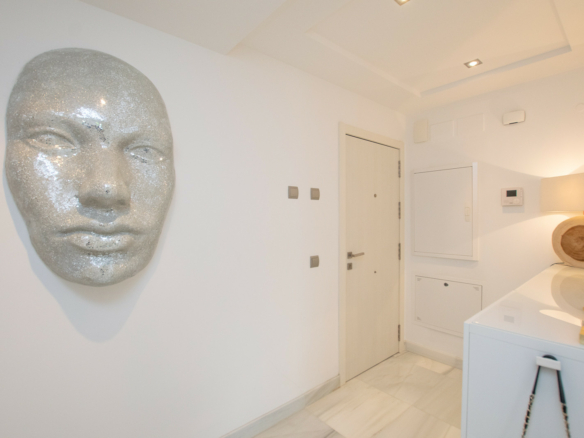 San Pedro -3B Apartment – Central -South facing