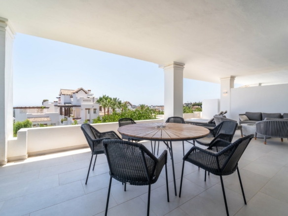 Nueva Andalucia – 3B Apt. – Sea Views  – Gated -Gym