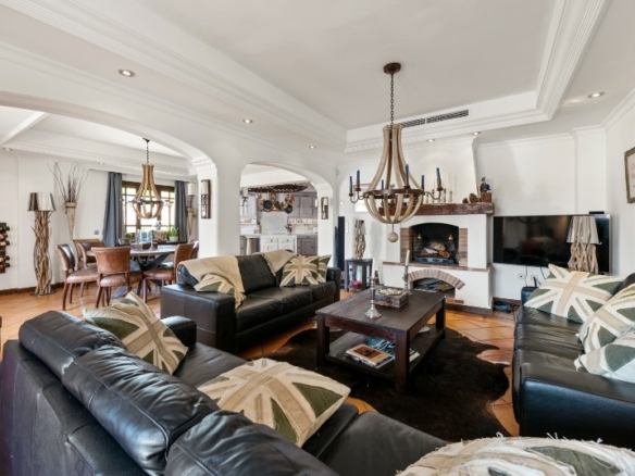 Nueva Andalucia – 3B Corner Townhouse  – West facing