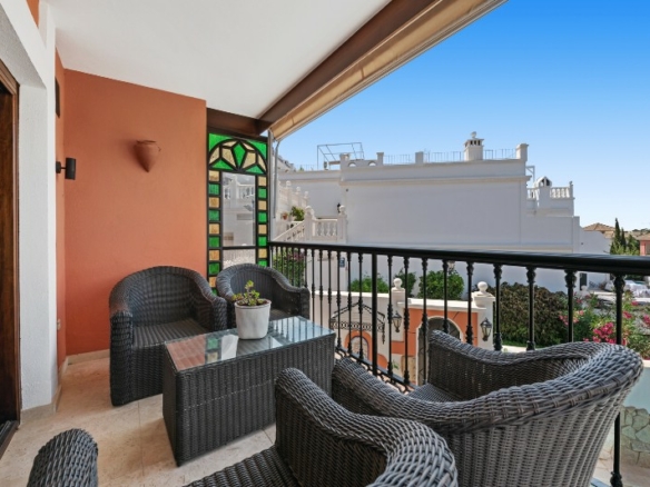 Nueva Andalucia – 3B Corner Townhouse  – West facing