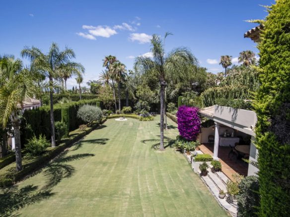Sierra Blanca – Luxury Villa – Sea Views -3493m2 Plot