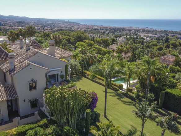 Sierra Blanca – Luxury Villa – Sea Views -3493m2 Plot