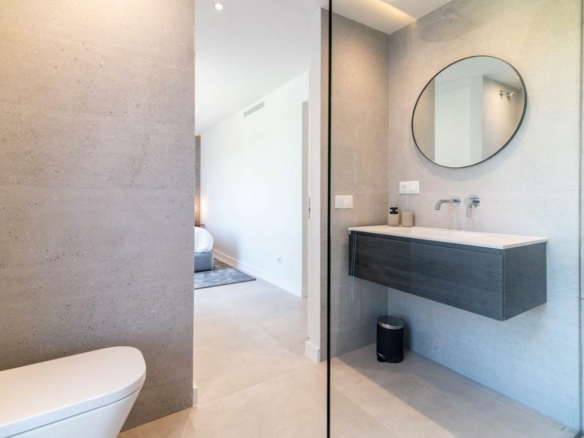 Reserved – Nueva Andalucia –  Nice 3B Townhouse – Central