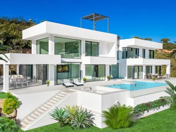 Monte Mayor – 5B Modern villa -Gated – Panoramic Views