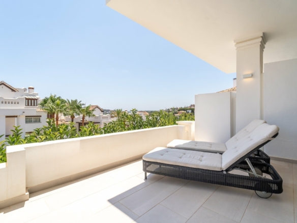 Nueva Andalucia – 3B Apt. – Sea Views  – Gated -Gym