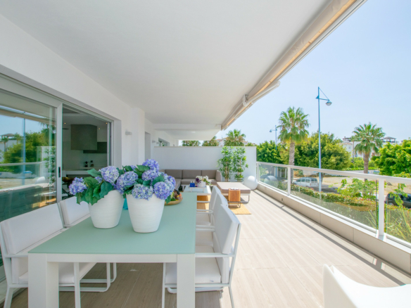 San Pedro -3B Apartment – Central -South facing