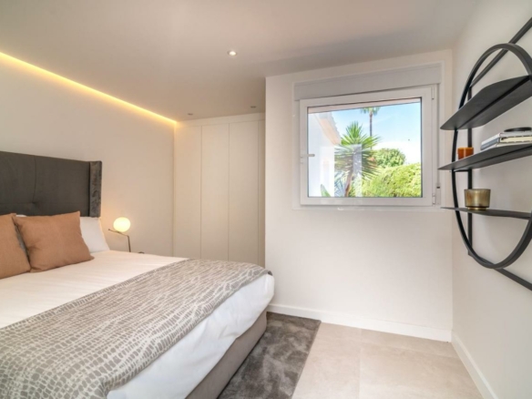 Reserved – Nueva Andalucia –  Nice 3B Townhouse – Central