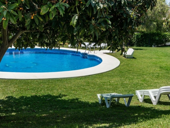 Reserved – Nueva Andalucia –  Nice 3B Townhouse – Central