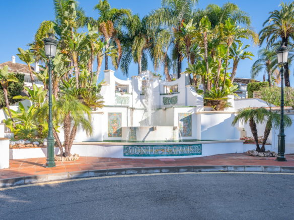 Golden Mile – 4B Penthouse – Sea views -Gated