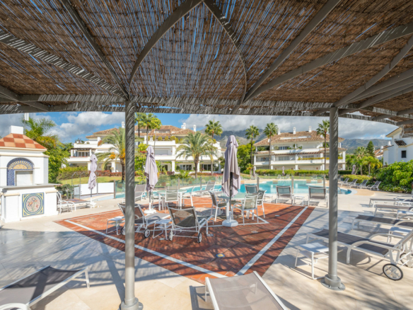 Golden Mile – 4B Penthouse – Sea views -Gated