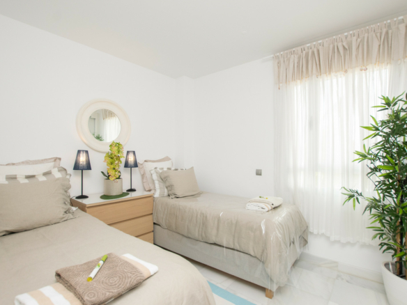 San Pedro -3B Apartment – Central -South facing