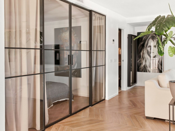 Nueva Andalucia – Nice 3B Penthouse – East facing