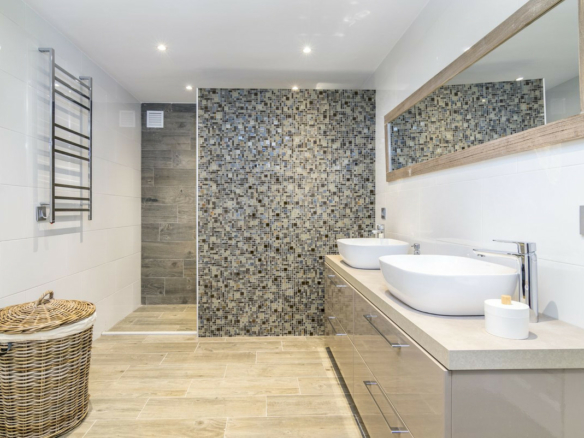 Nueva Andalucia – 4B Hilltop Villa – West Facing