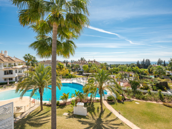 Golden Mile – 4B Penthouse – Sea views -Gated