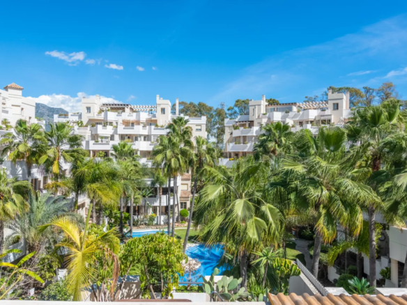 Nueva Andalucia – 2B Penthouse – Central – Key ready
