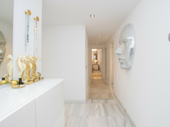 San Pedro -3B Apartment – Central -South facing