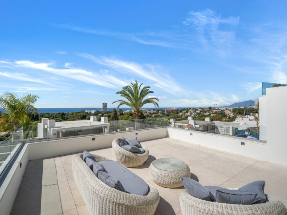 Marbella East – 4B Modern Villa – Panoramic Views