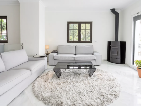 Nueva Andalucia – 3B Apt – Sea Views – Central