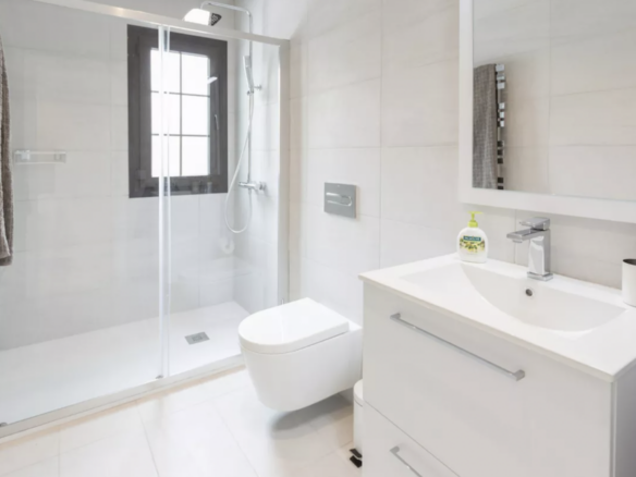 Nueva Andalucia – 3B Apt – Sea Views – Central