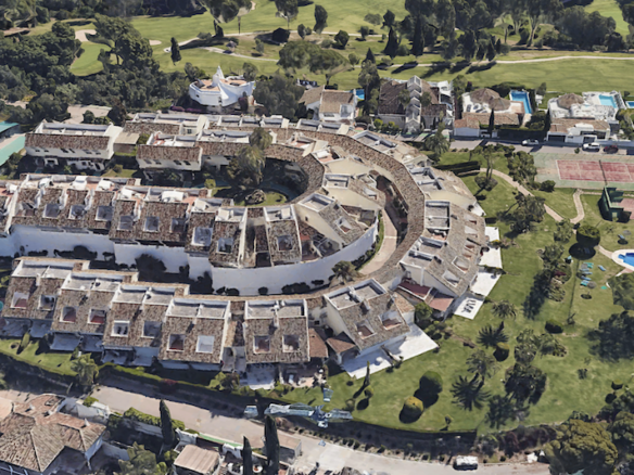 Nueva Andalucia  –  4B Townhouse – Panoramic Views -Paddle/Tennis