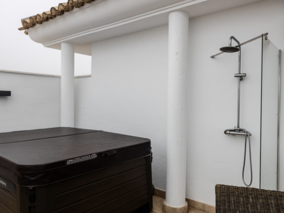Puerto Banus – 3B Penthouse – Near Beach