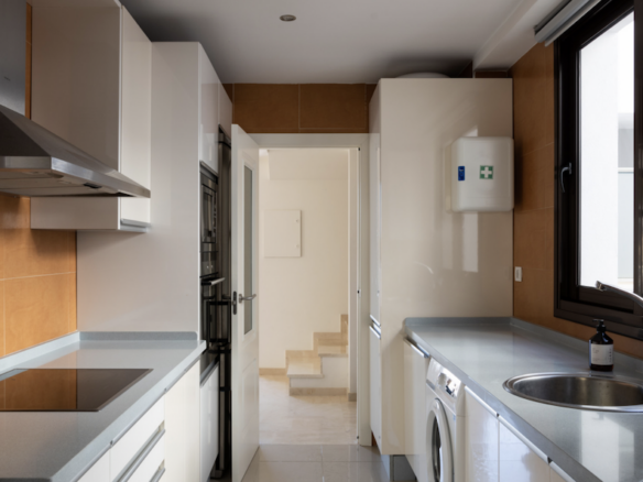 Puerto Banus – 3B Penthouse – Near Beach