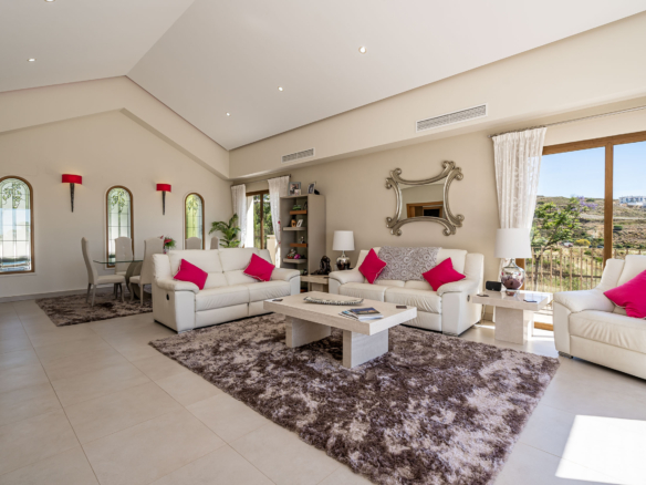 Los Flamingos – 4B Classic Villa – Gated – Sea Views