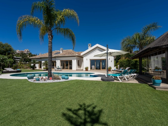 Los Flamingos – 4B Classic Villa – Gated – Sea Views