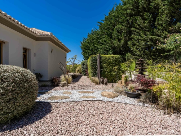 Los Flamingos – 4B Classic Villa – Gated – Sea Views