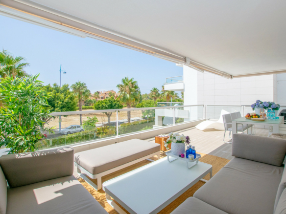 San Pedro -3B Apartment – Central -South facing