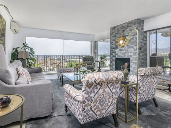 Nueva Andalucia – 4B Hilltop Villa – West Facing