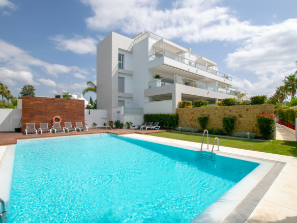 San Pedro -3B Apartment – Central -South facing