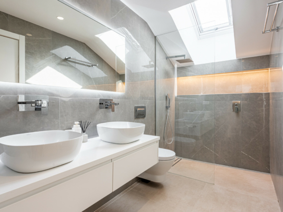 Nueva Andalucia – Reformed 3B Penthouse – Sea Views