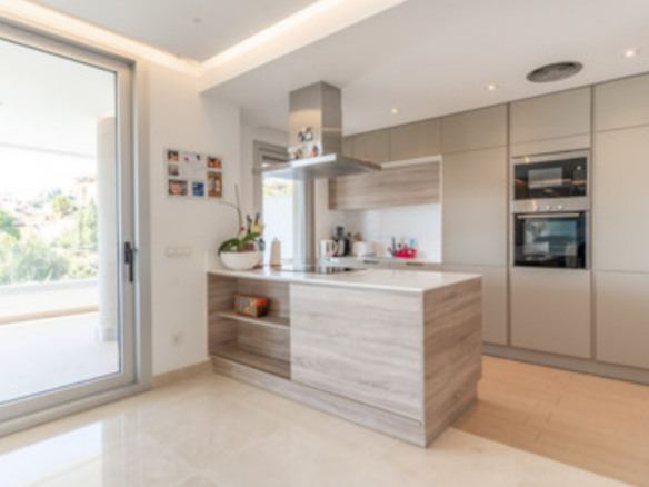 Benahavis – 3B Duplex Penthouse  – Great Views