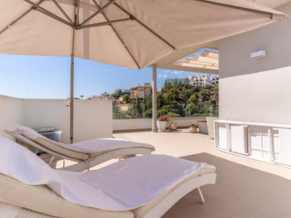 Benahavis – 3B Duplex Penthouse  – Great Views