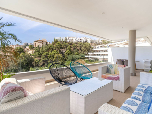 Benahavis – 3B Duplex Penthouse  – Great Views