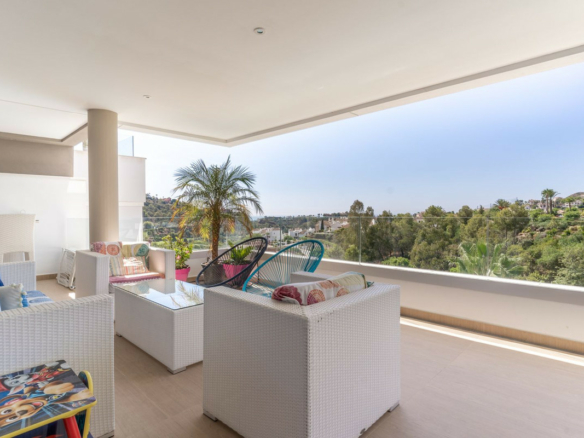 Benahavis – 3B Duplex Penthouse  – Great Views